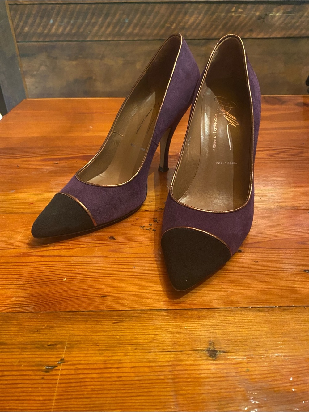 Women's Purple Two-Tone Pointed Toe Pumps - Designer Style
